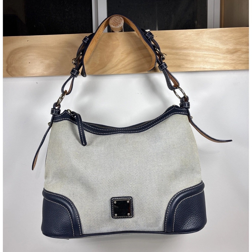 Dooney & Bourke Cream Navy Purse Hobo Shoulder Bag Canvas Classic Preppy 90s Y2K
